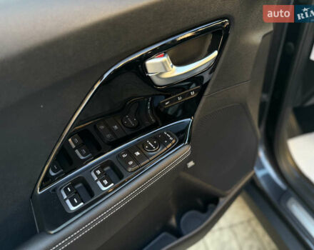 Серый Киа Niro, объемом двигателя 0 л и пробегом 145 тыс. км за 18800 $, фото 72 на Automoto.ua