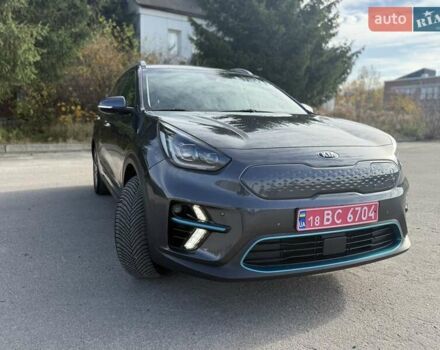 Серый Киа Niro, объемом двигателя 0 л и пробегом 124 тыс. км за 18950 $, фото 7 на Automoto.ua