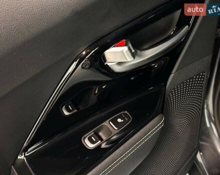 Сірий Кіа Niro, об'ємом двигуна 0 л та пробігом 155 тис. км за 18800 $, фото 32 на Automoto.ua
