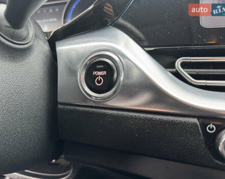 Серый Киа Niro, объемом двигателя 0 л и пробегом 158 тыс. км за 17750 $, фото 74 на Automoto.ua