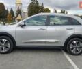 Серый Киа Niro, объемом двигателя 0 л и пробегом 82 тыс. км за 19500 $, фото 5 на Automoto.ua