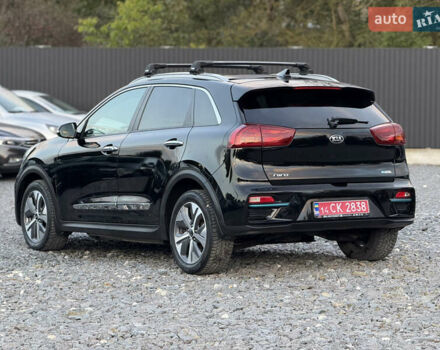 Сірий Кіа Niro, об'ємом двигуна 0 л та пробігом 102 тис. км за 18900 $, фото 4 на Automoto.ua