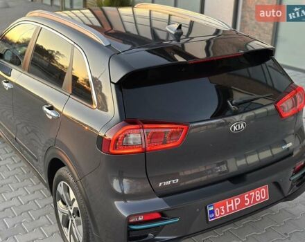 Серый Киа Niro, объемом двигателя 0 л и пробегом 74 тыс. км за 18200 $, фото 20 на Automoto.ua