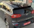 Серый Киа Niro, объемом двигателя 0 л и пробегом 74 тыс. км за 18200 $, фото 20 на Automoto.ua
