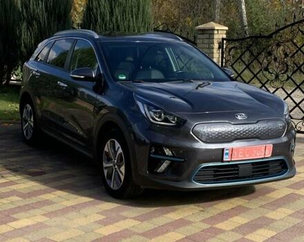 Сірий Кіа Niro, об'ємом двигуна 0 л та пробігом 73 тис. км за 18900 $, фото 7 на Automoto.ua