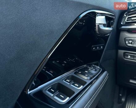 Сірий Кіа Niro, об'ємом двигуна 0 л та пробігом 76 тис. км за 22700 $, фото 37 на Automoto.ua