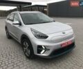 Серый Киа Niro, объемом двигателя 0 л и пробегом 90 тыс. км за 19900 $, фото 1 на Automoto.ua