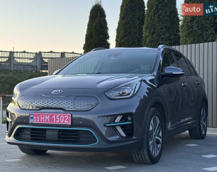 Серый Киа Niro, объемом двигателя 0 л и пробегом 112 тыс. км за 20300 $, фото 18 на Automoto.ua