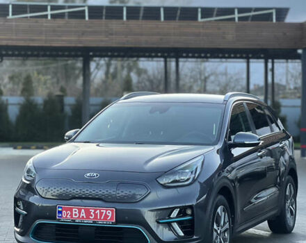 Серый Киа Niro, объемом двигателя 0 л и пробегом 133 тыс. км за 19500 $, фото 1 на Automoto.ua