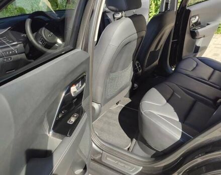 Серый Киа Niro, объемом двигателя 0 л и пробегом 49 тыс. км за 23000 $, фото 43 на Automoto.ua