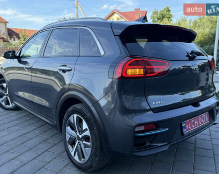 Серый Киа Niro, объемом двигателя 0 л и пробегом 85 тыс. км за 18999 $, фото 16 на Automoto.ua