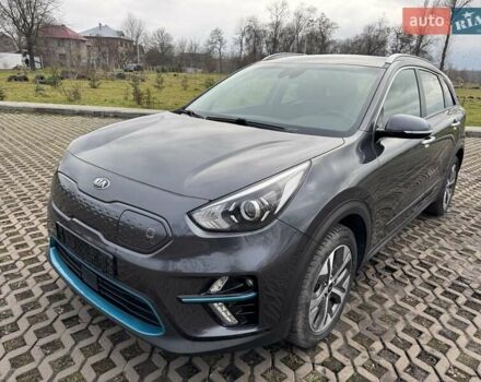 Сірий Кіа Niro, об'ємом двигуна 0 л та пробігом 150 тис. км за 17350 $, фото 1 на Automoto.ua