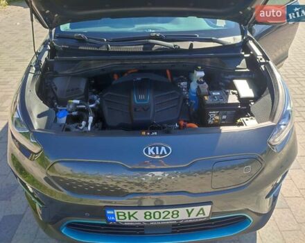 Серый Киа Niro, объемом двигателя 0 л и пробегом 49 тыс. км за 23000 $, фото 31 на Automoto.ua