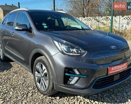 Сірий Кіа Niro, об'ємом двигуна 0 л та пробігом 58 тис. км за 23400 $, фото 26 на Automoto.ua
