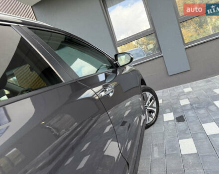 Сірий Кіа Niro, об'ємом двигуна 0 л та пробігом 70 тис. км за 19999 $, фото 41 на Automoto.ua