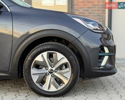 Сірий Кіа Niro, об'ємом двигуна 0 л та пробігом 135 тис. км за 17500 $, фото 30 на Automoto.ua
