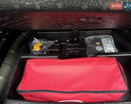 Серый Киа Niro, объемом двигателя 0 л и пробегом 115 тыс. км за 20300 $, фото 30 на Automoto.ua