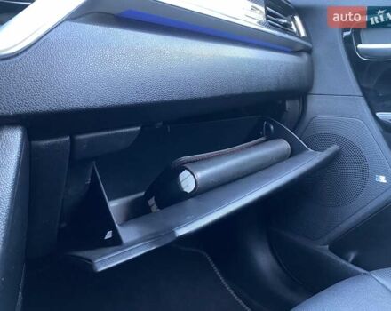 Сірий Кіа Niro, об'ємом двигуна 0 л та пробігом 107 тис. км за 21950 $, фото 55 на Automoto.ua