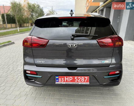 Кіа Niro 2020 у Вінниці на Automoto.ua Сірий Кіа Niro, об'ємом двигуна 0 л та пробігом 157 тис. км за 19500 $, фото 10 на Automoto.ua