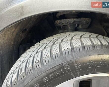 Серый Киа Niro, объемом двигателя 0 л и пробегом 125 тыс. км за 19250 $, фото 10 на Automoto.ua