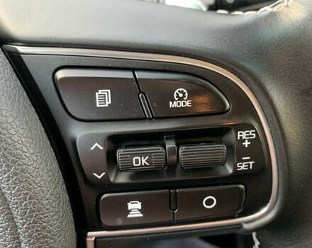 Сірий Кіа Niro, об'ємом двигуна 0 л та пробігом 128 тис. км за 18950 $, фото 21 на Automoto.ua