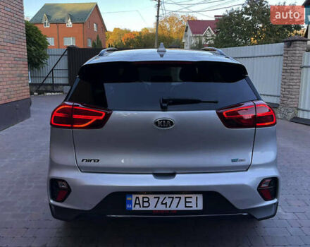 Серый Киа Niro, объемом двигателя 1.58 л и пробегом 67 тыс. км за 22600 $, фото 2 на Automoto.ua