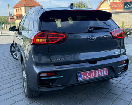 Серый Киа Niro, объемом двигателя 0 л и пробегом 85 тыс. км за 18999 $, фото 20 на Automoto.ua