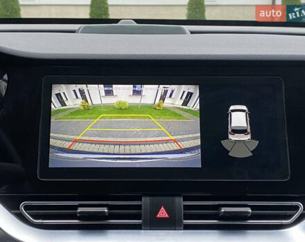 Сірий Кіа Niro, об'ємом двигуна 0 л та пробігом 63 тис. км за 20899 $, фото 37 на Automoto.ua