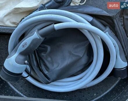 Киа Niro 2020 в Львове на Automoto.ua Серый Киа Niro, объемом двигателя 0 л и пробегом 97 тыс. км за 22200 $, фото 65 на Automoto.ua