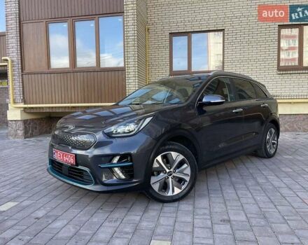 Серый Киа Niro, объемом двигателя 0 л и пробегом 125 тыс. км за 19250 $, фото 3 на Automoto.ua