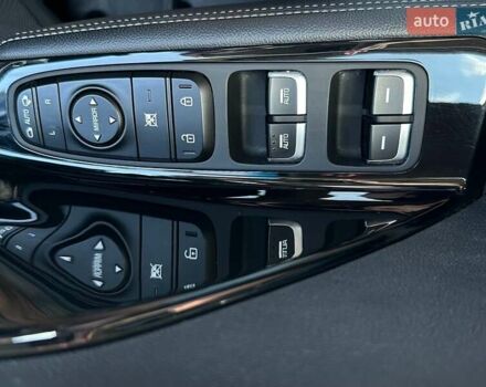 Сірий Кіа Niro, об'ємом двигуна 0 л та пробігом 76 тис. км за 21700 $, фото 35 на Automoto.ua