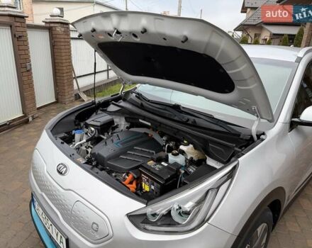 Сірий Кіа Niro, об'ємом двигуна 0 л та пробігом 71 тис. км за 21999 $, фото 87 на Automoto.ua