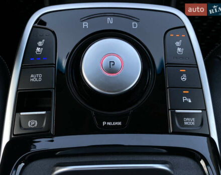 Киа Niro 2020 в Львове на Automoto.ua Серый Киа Niro, объемом двигателя 0 л и пробегом 116 тыс. км за 20800 $, фото 9 на Automoto.ua