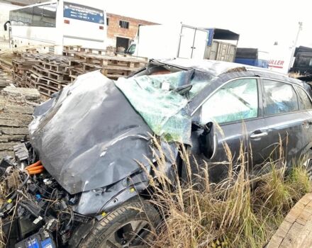 Серый Киа Niro, объемом двигателя 0 л и пробегом 90 тыс. км за 6000 $, фото 2 на Automoto.ua