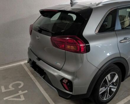 Серый Киа Niro, объемом двигателя 1.6 л и пробегом 29 тыс. км за 11000 $, фото 2 на Automoto.ua