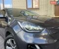 Серый Киа Niro, объемом двигателя 0 л и пробегом 125 тыс. км за 19250 $, фото 12 на Automoto.ua