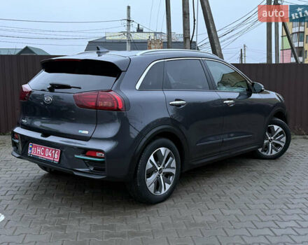 Серый Киа Niro, объемом двигателя 0 л и пробегом 159 тыс. км за 19800 $, фото 7 на Automoto.ua