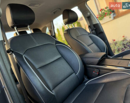 Серый Киа Niro, объемом двигателя 0 л и пробегом 145 тыс. км за 18800 $, фото 82 на Automoto.ua