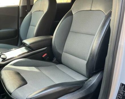 Серый Киа Niro, объемом двигателя 0 л и пробегом 112 тыс. км за 18900 $, фото 15 на Automoto.ua