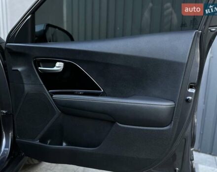 Киа Niro 2020 в Ивано-Франковске на Automoto.ua Серый Киа Niro, объемом двигателя 0 л и пробегом 88 тыс. км за 18500 $, фото 27 на Automoto.ua