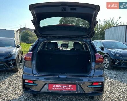Сірий Кіа Niro, об'ємом двигуна 0 л та пробігом 76 тис. км за 22700 $, фото 44 на Automoto.ua