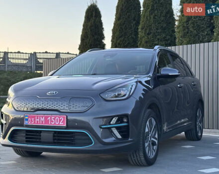 Серый Киа Niro, объемом двигателя 0 л и пробегом 112 тыс. км за 20300 $, фото 13 на Automoto.ua