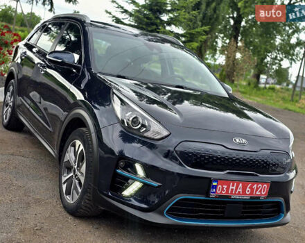 Серый Киа Niro, объемом двигателя 0 л и пробегом 96 тыс. км за 19500 $, фото 1 на Automoto.ua