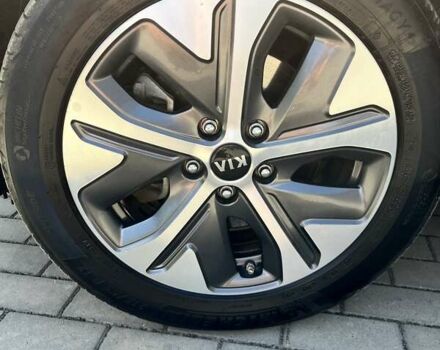Серый Киа Niro, объемом двигателя 0 л и пробегом 112 тыс. км за 18900 $, фото 21 на Automoto.ua
