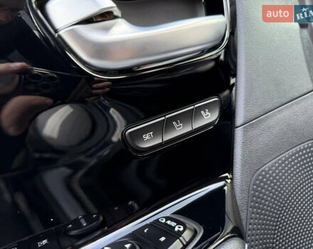 Сірий Кіа Niro, об'ємом двигуна 0 л та пробігом 70 тис. км за 19999 $, фото 46 на Automoto.ua