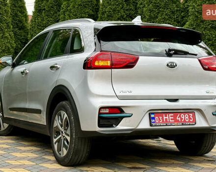 Киа Niro 2020 в Самборе на Automoto.ua Серый Киа Niro, объемом двигателя 0 л и пробегом 59 тыс. км за 20700 $, фото 9 на Automoto.ua