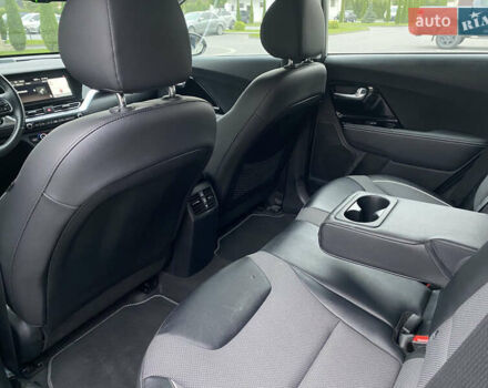 Сірий Кіа Niro, об'ємом двигуна 0 л та пробігом 63 тис. км за 20899 $, фото 43 на Automoto.ua