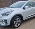 Серый Киа Niro, объемом двигателя 0 л и пробегом 167 тыс. км за 18400 $, фото 1 на Automoto.ua