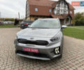 Киа Niro 2020 в Калуше на Automoto.ua Серый Киа Niro, объемом двигателя 1.58 л и пробегом 102 тыс. км за 19600 $, фото 4 на Automoto.ua