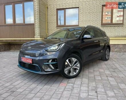 Серый Киа Niro, объемом двигателя 0 л и пробегом 125 тыс. км за 19250 $, фото 6 на Automoto.ua